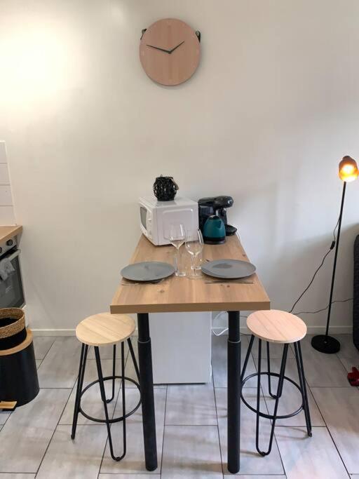 Jolie Studio En Centre Ville Châteauroux 外观 照片